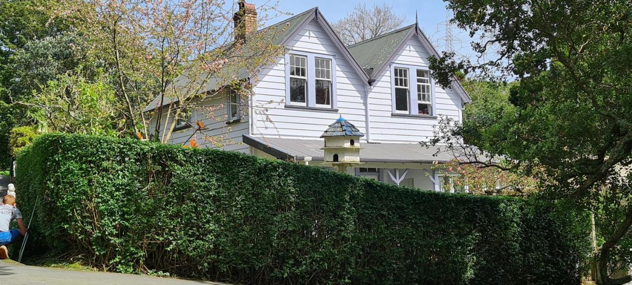 Dovecote House Bed & Breakfast Auckland Exterior photo