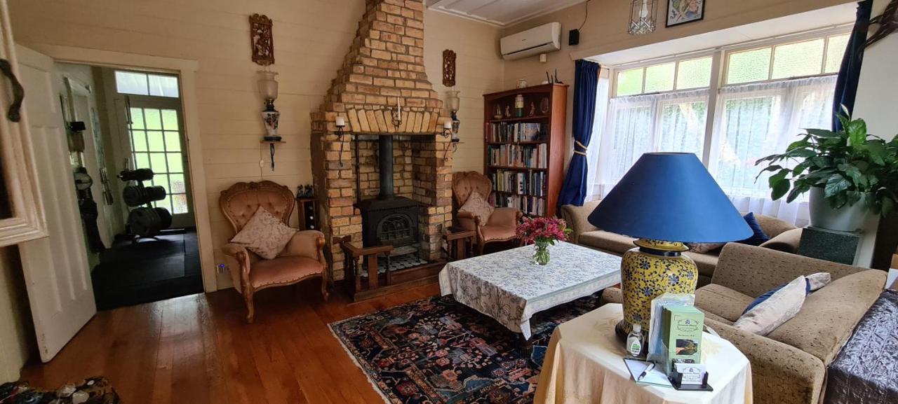 Dovecote House Bed & Breakfast Auckland Exterior photo