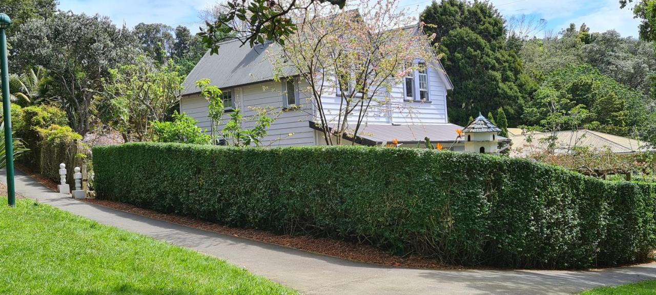 Dovecote House Bed & Breakfast Auckland Exterior photo
