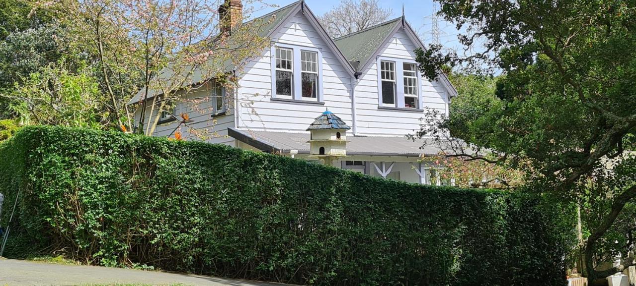 Dovecote House Bed & Breakfast Auckland Exterior photo