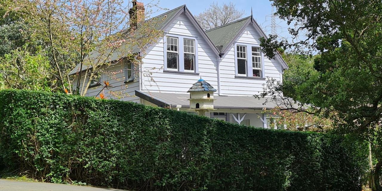 Dovecote House Bed & Breakfast Auckland Exterior photo