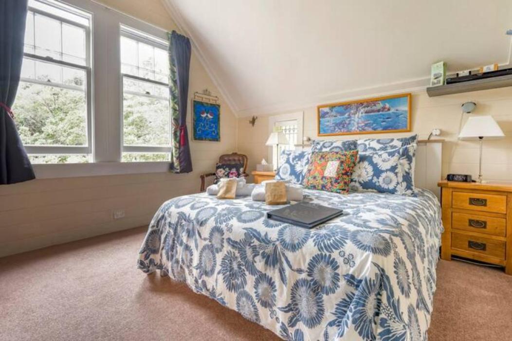 Dovecote House Bed & Breakfast Auckland Exterior photo