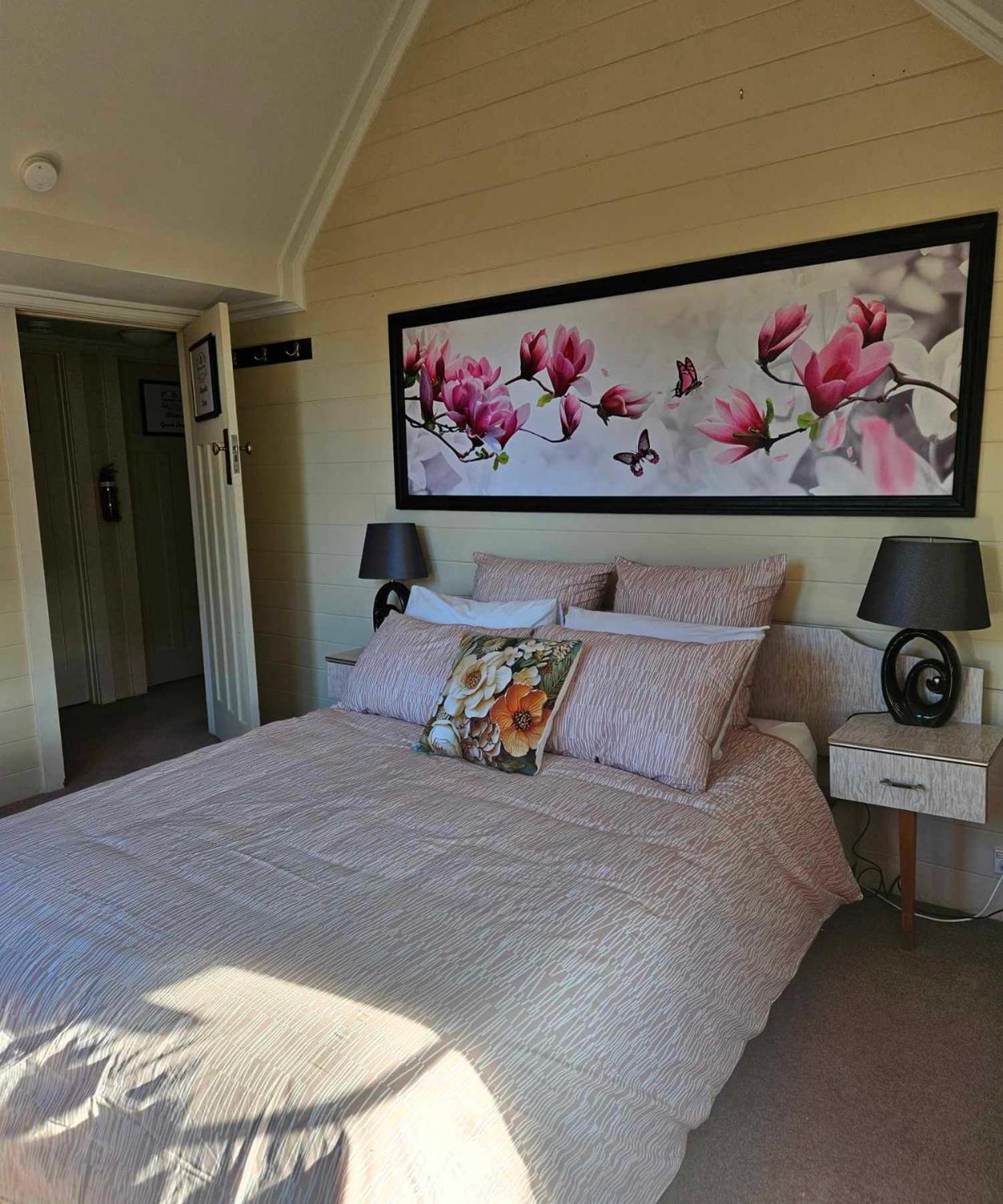 Dovecote House Bed & Breakfast Auckland Exterior photo